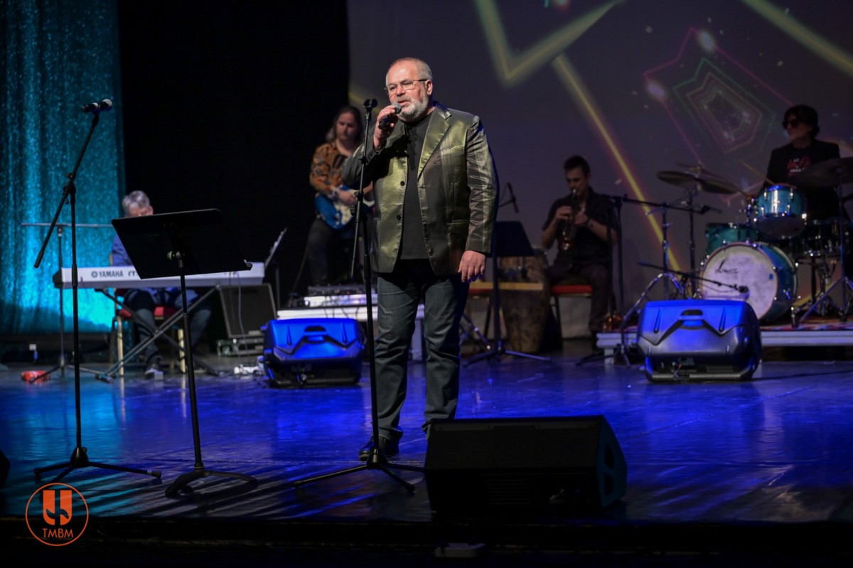 DE-CONECTAT … DE PRIMĂVARĂ