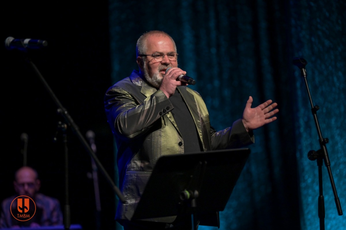 DE-CONECTAT … DE PRIMĂVARĂ