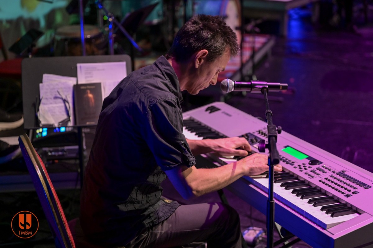 DE-CONECTAT … DE PRIMĂVARĂ