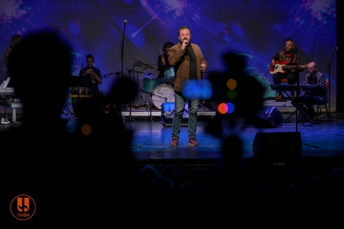 DE-CONECTAT … DE PRIMĂVARĂ