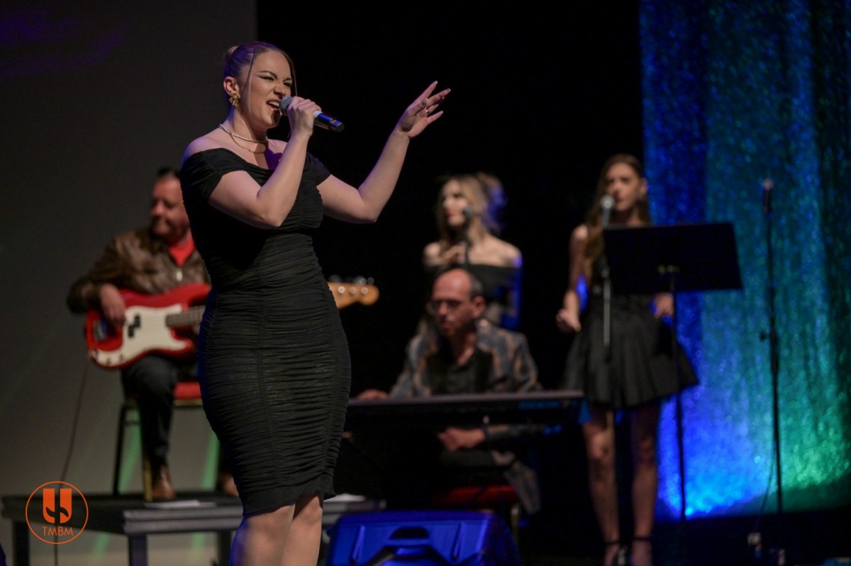 DE-CONECTAT … DE PRIMĂVARĂ