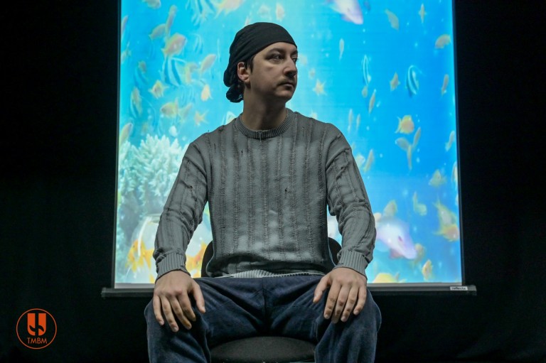 afis „Studioul de lectură pentru elevi” aduce spectacolul – lectură IONA, în licee și colegii!