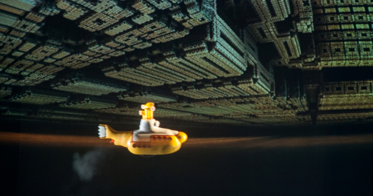 Submarinul galben în lumea fractalilor